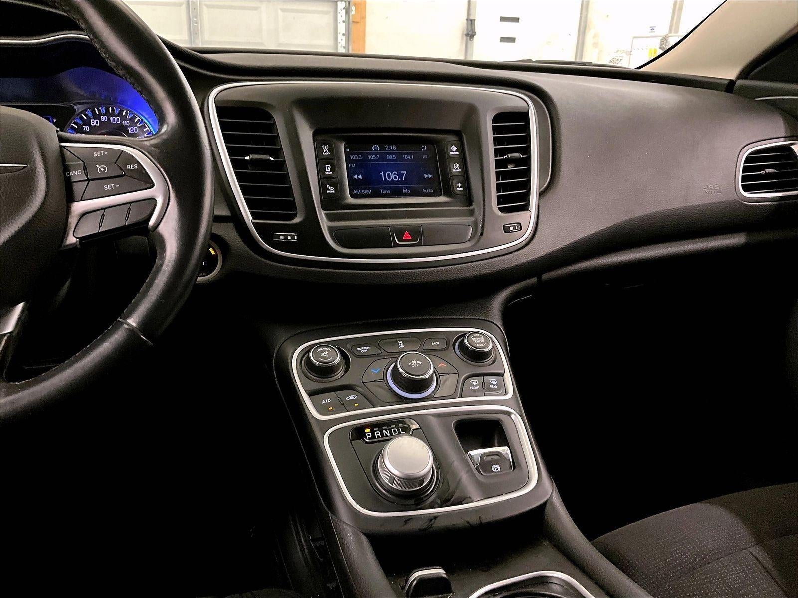 2015 Chrysler 200 Limited