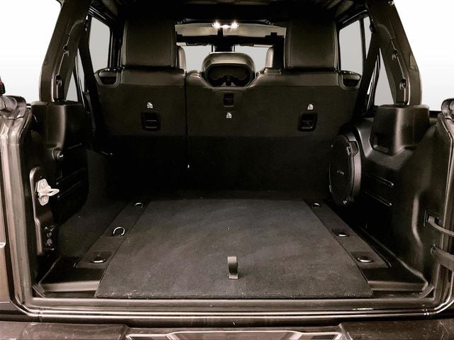 2020 Jeep Wrangler Unlimited Sahara High Altitude