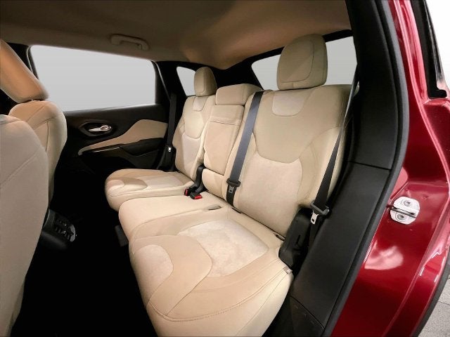2016 Jeep Cherokee Sport