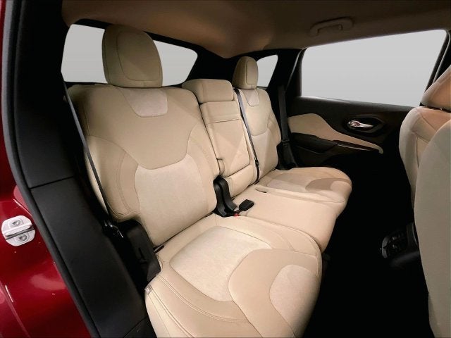 2016 Jeep Cherokee Sport