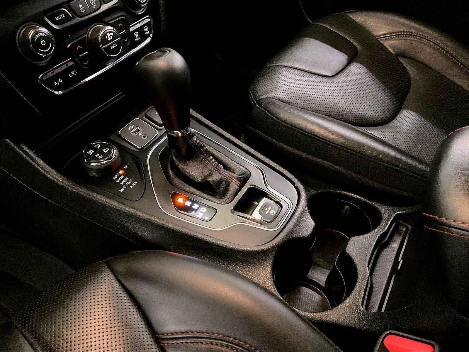 2020 Jeep Cherokee Trailhawk Elite