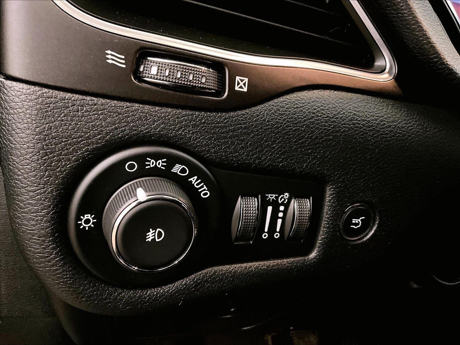 2020 Jeep Cherokee Trailhawk Elite