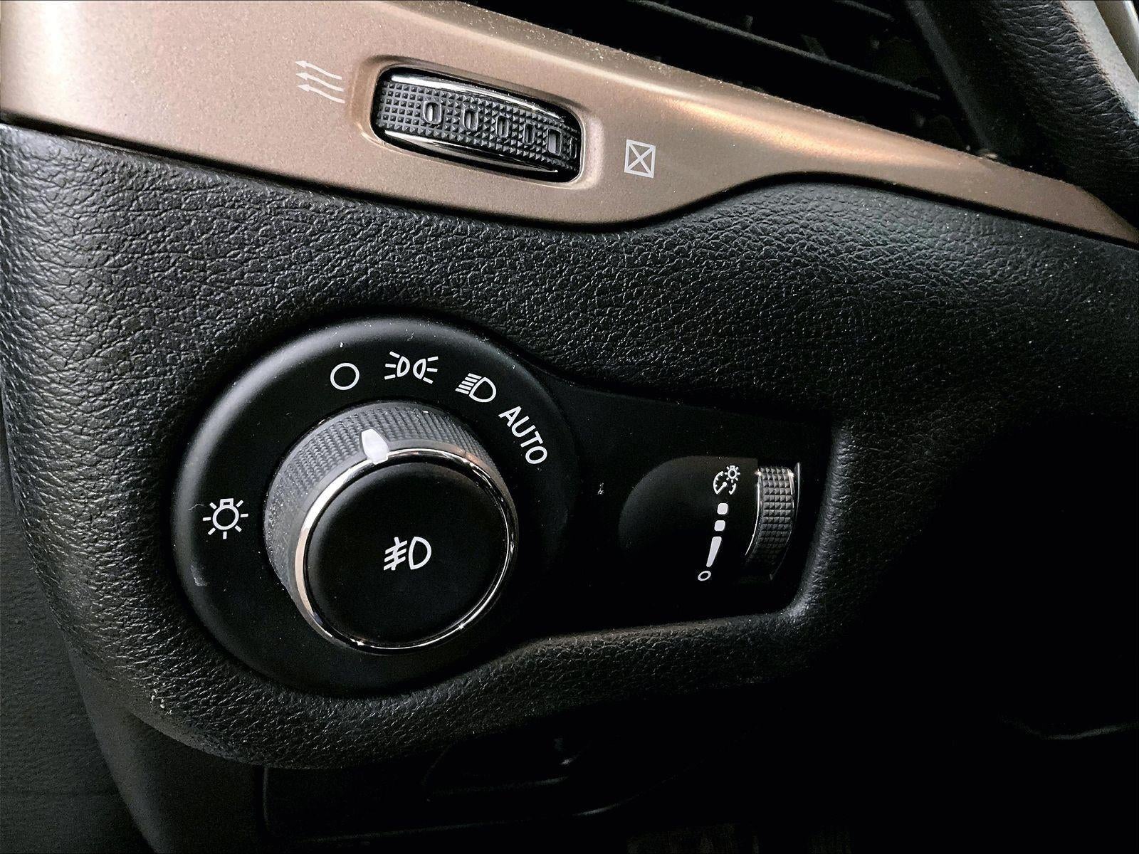 2018 Jeep Cherokee Latitude