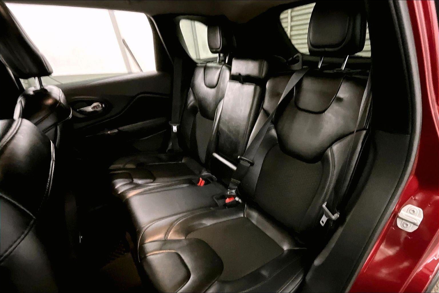 2020 Jeep Cherokee Altitude