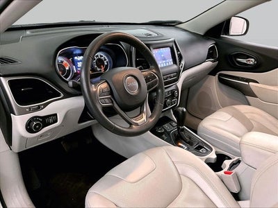 2021 Jeep Cherokee Latitude Lux