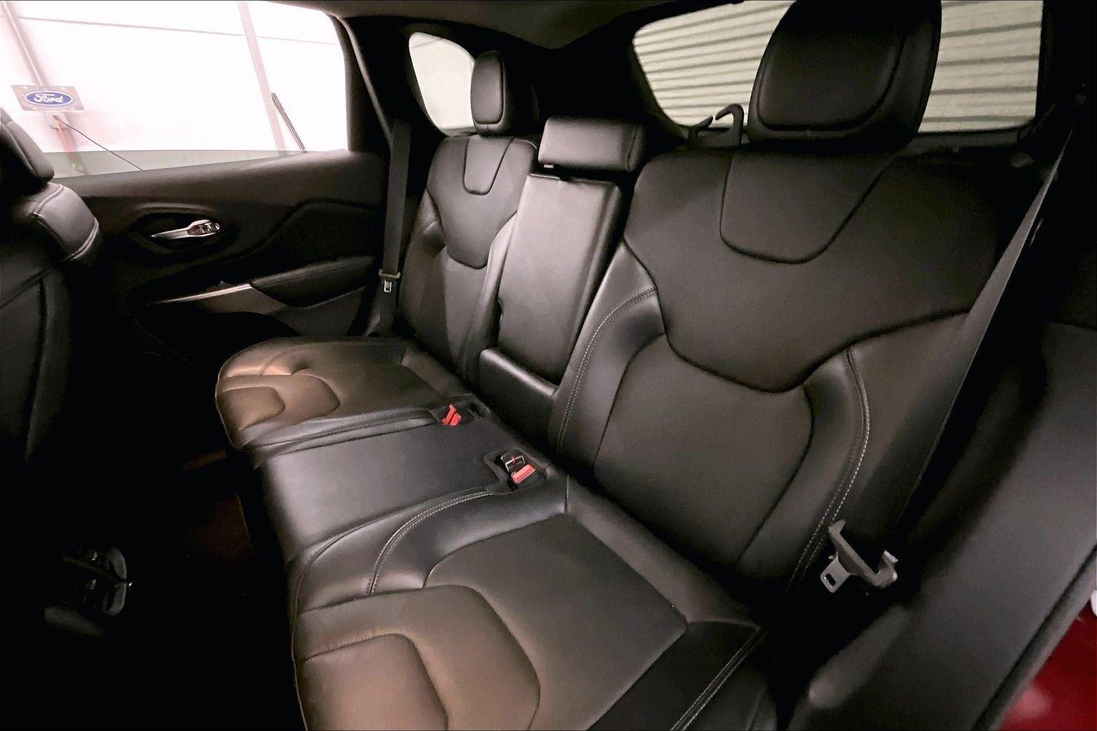 2021 Jeep Cherokee Latitude Lux