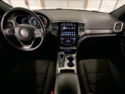 2020 Jeep Grand Cherokee Laredo