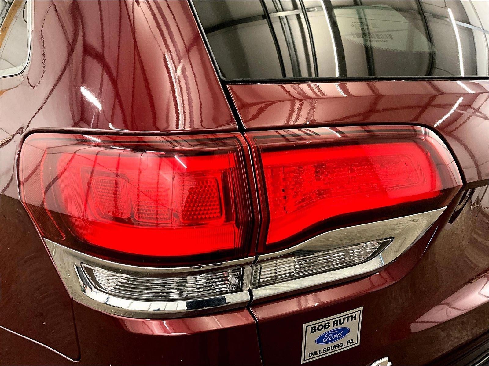 2020 Jeep Grand Cherokee Laredo