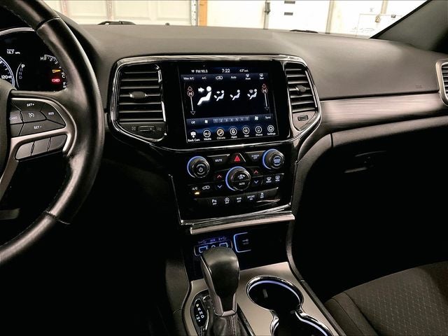 2020 Jeep Grand Cherokee Laredo