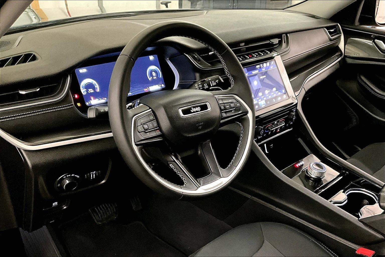 2023 Jeep Grand Cherokee Laredo