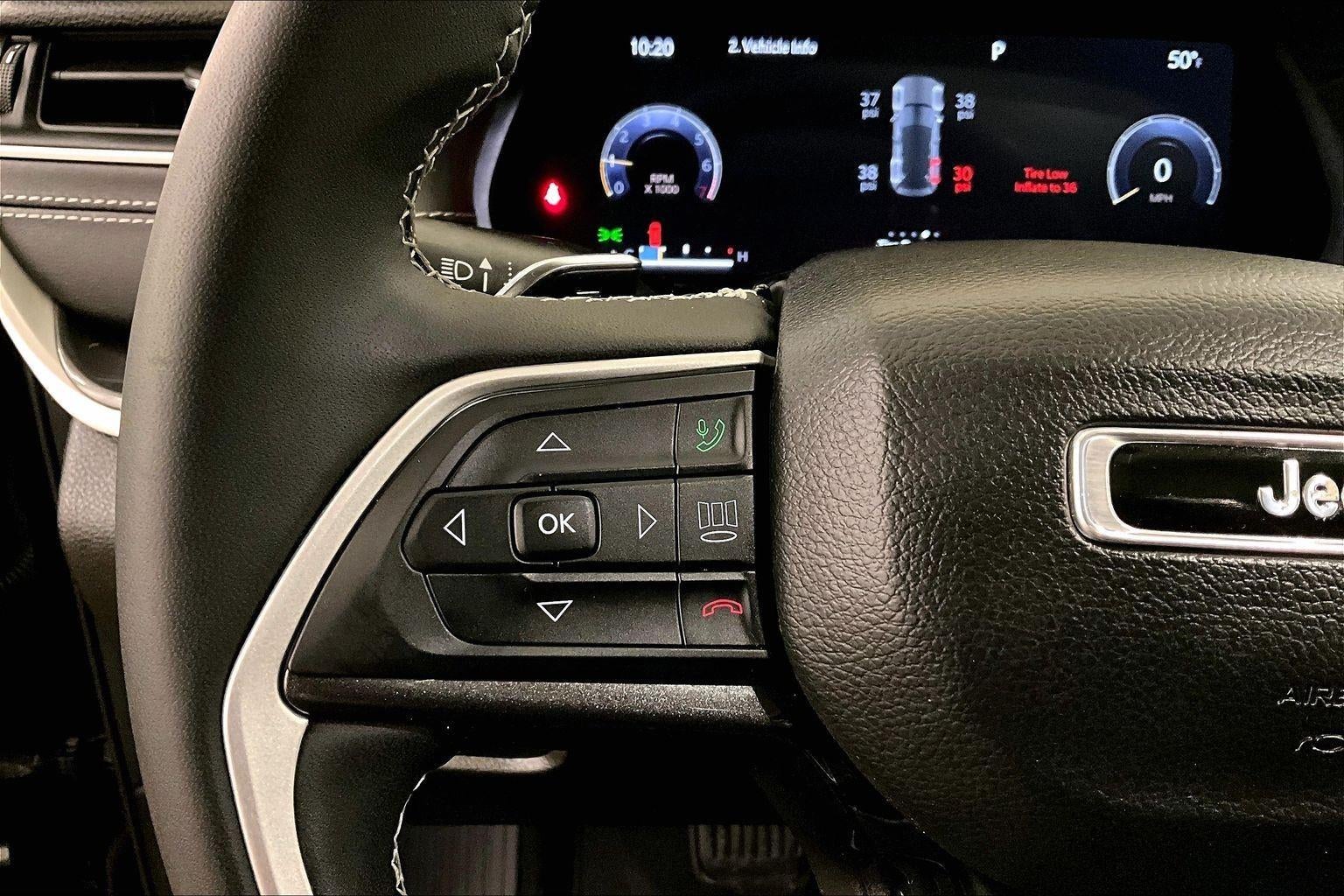 2023 Jeep Grand Cherokee Laredo