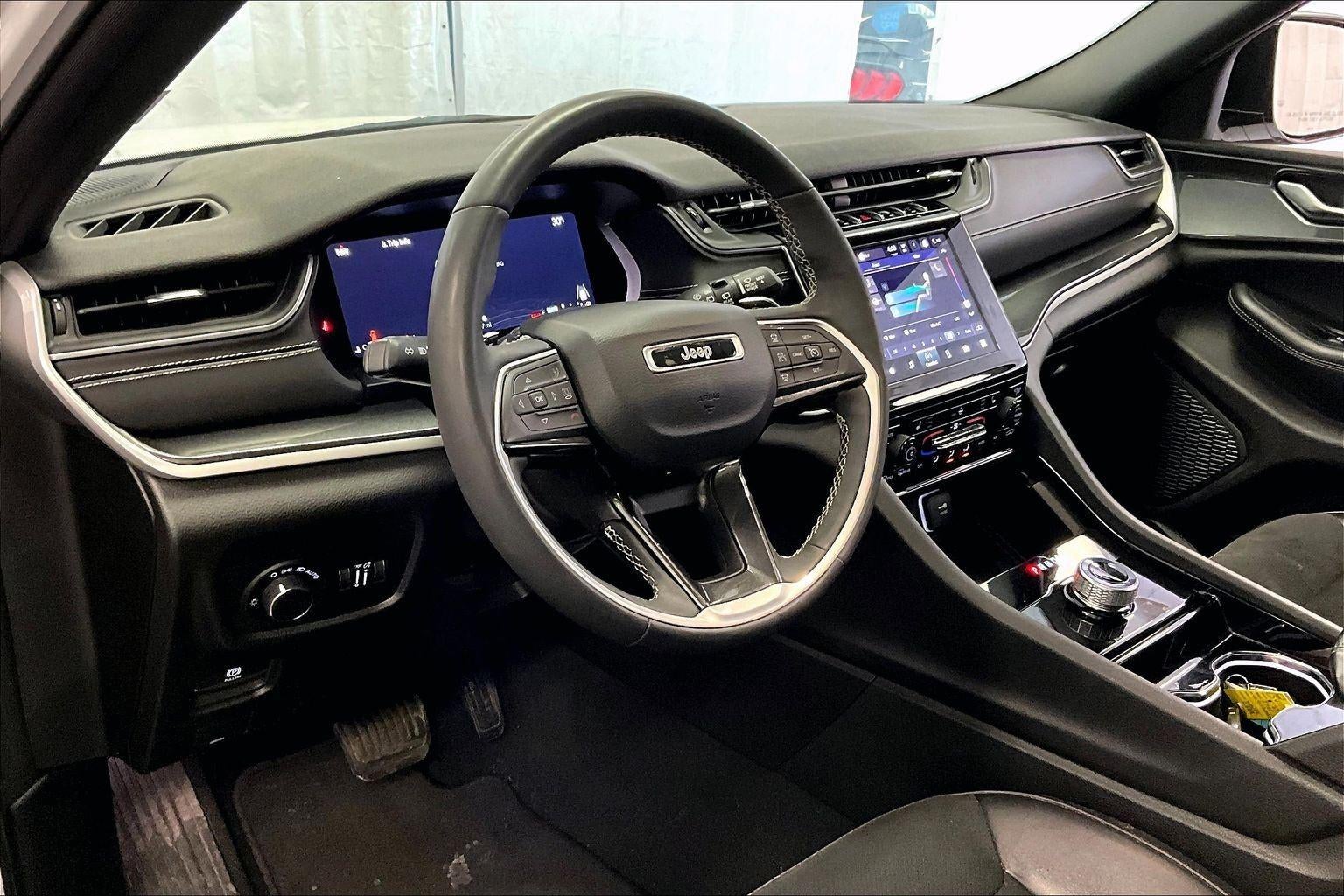 2023 Jeep Grand Cherokee L Altitude