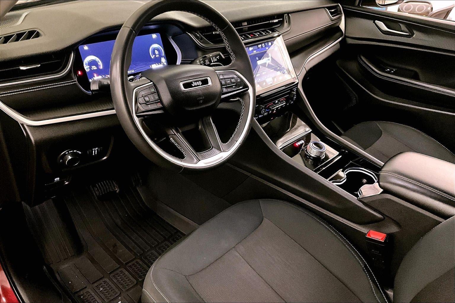 2023 Jeep Grand Cherokee L Laredo