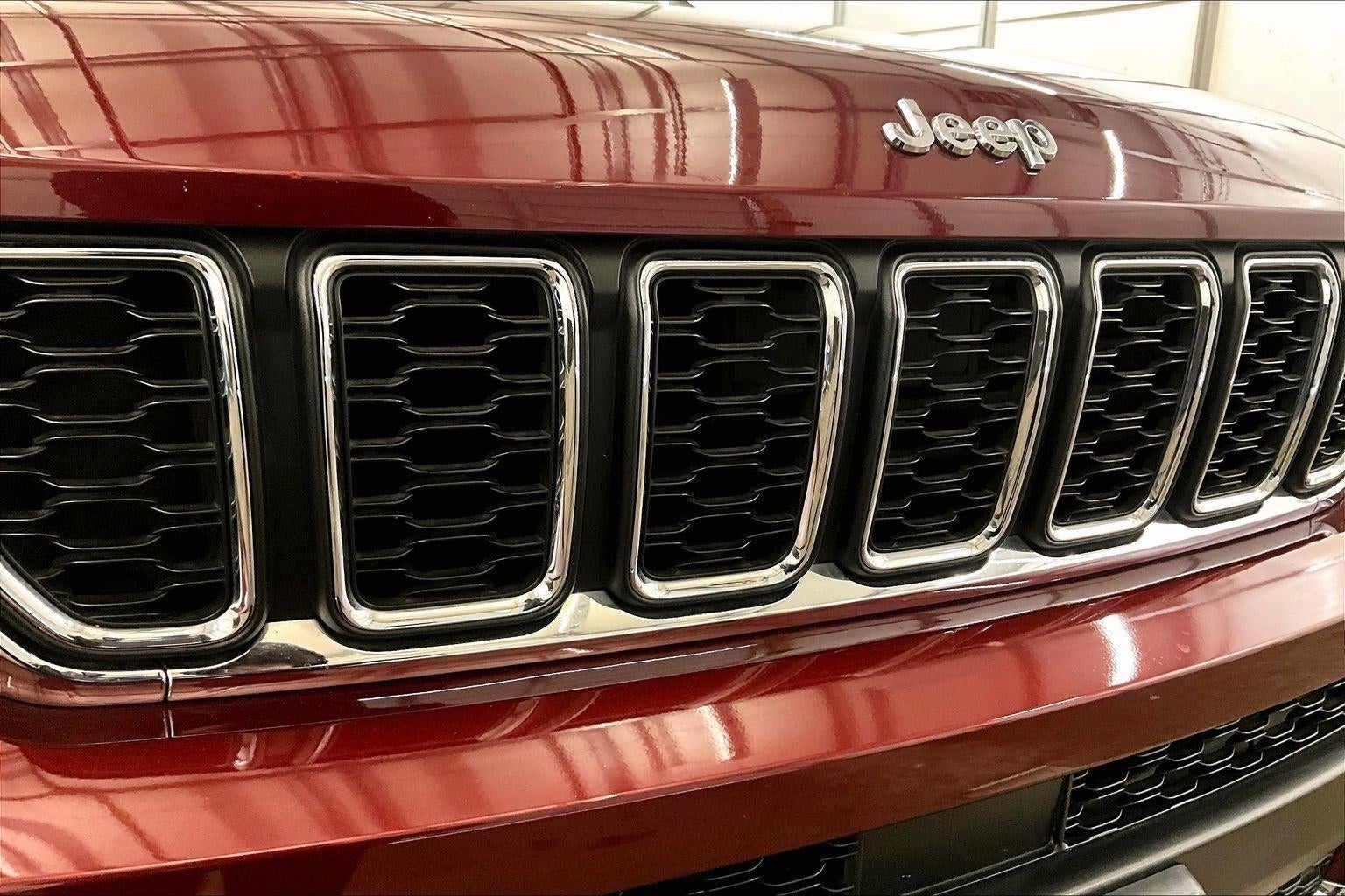 2023 Jeep Grand Cherokee L Laredo