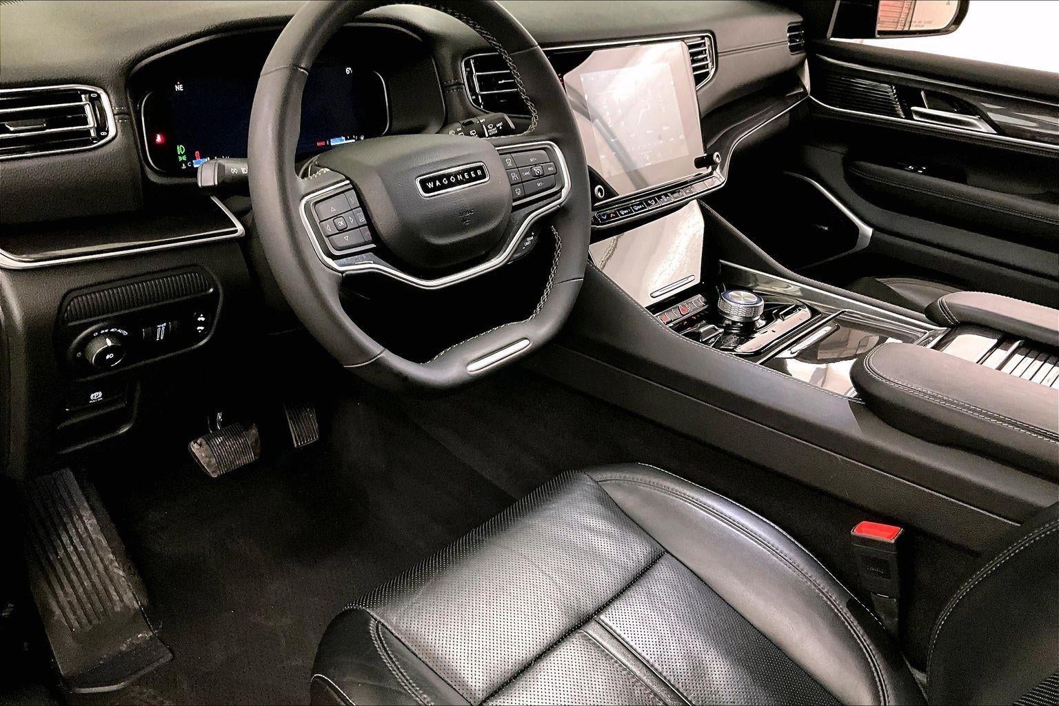 2024 Jeep Wagoneer Base