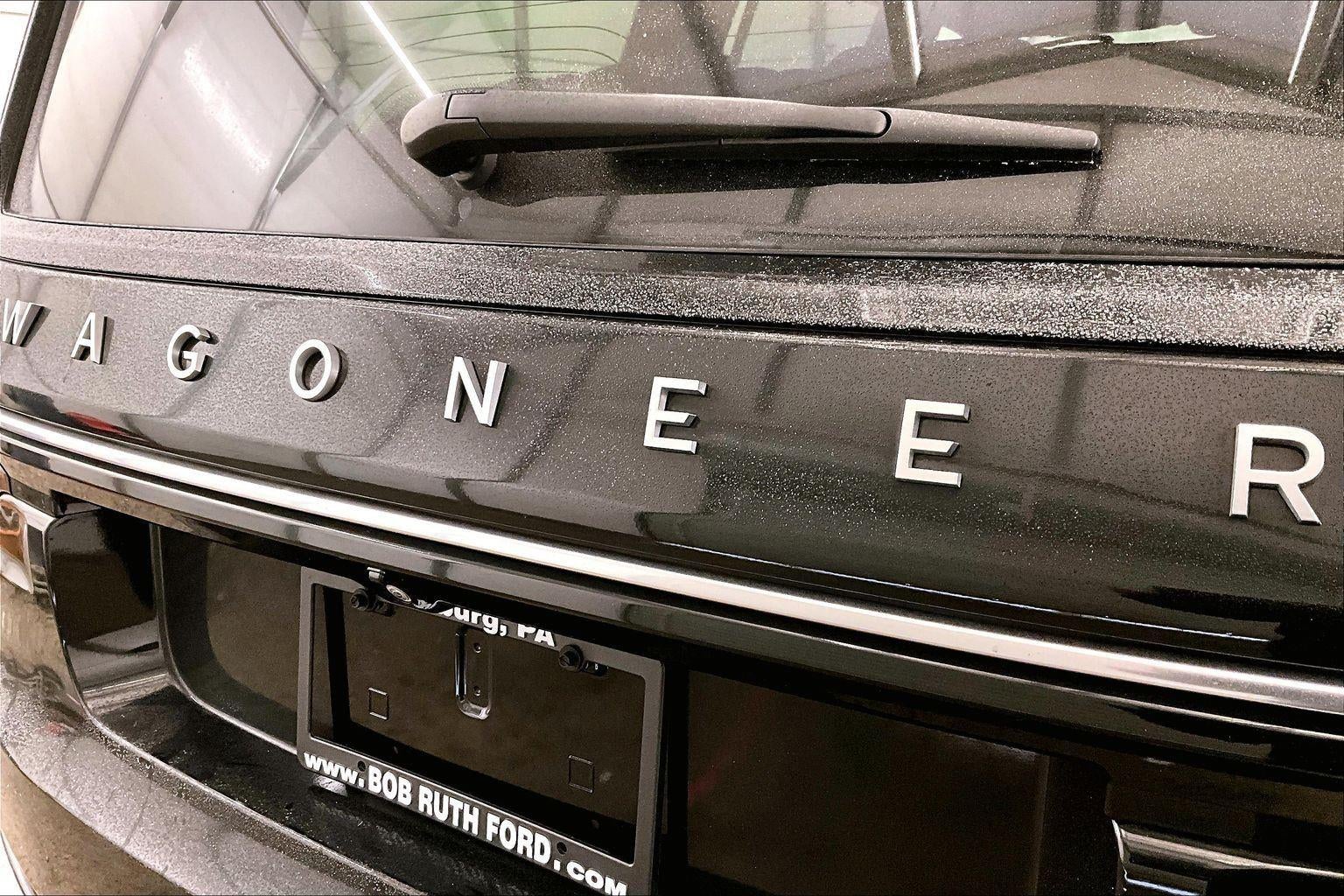 2024 Jeep Wagoneer Base