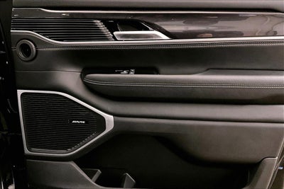 2024 Jeep Wagoneer Base