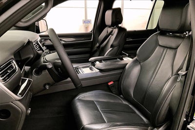 2024 Jeep Wagoneer Base