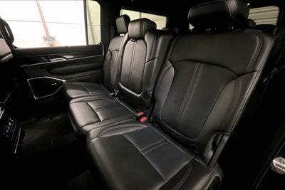 2024 Jeep Wagoneer Base