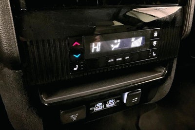 2024 Jeep Wagoneer Base