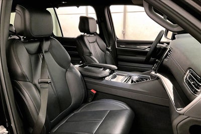 2024 Jeep Wagoneer Base