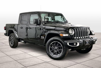 2023 Jeep Gladiator Overland