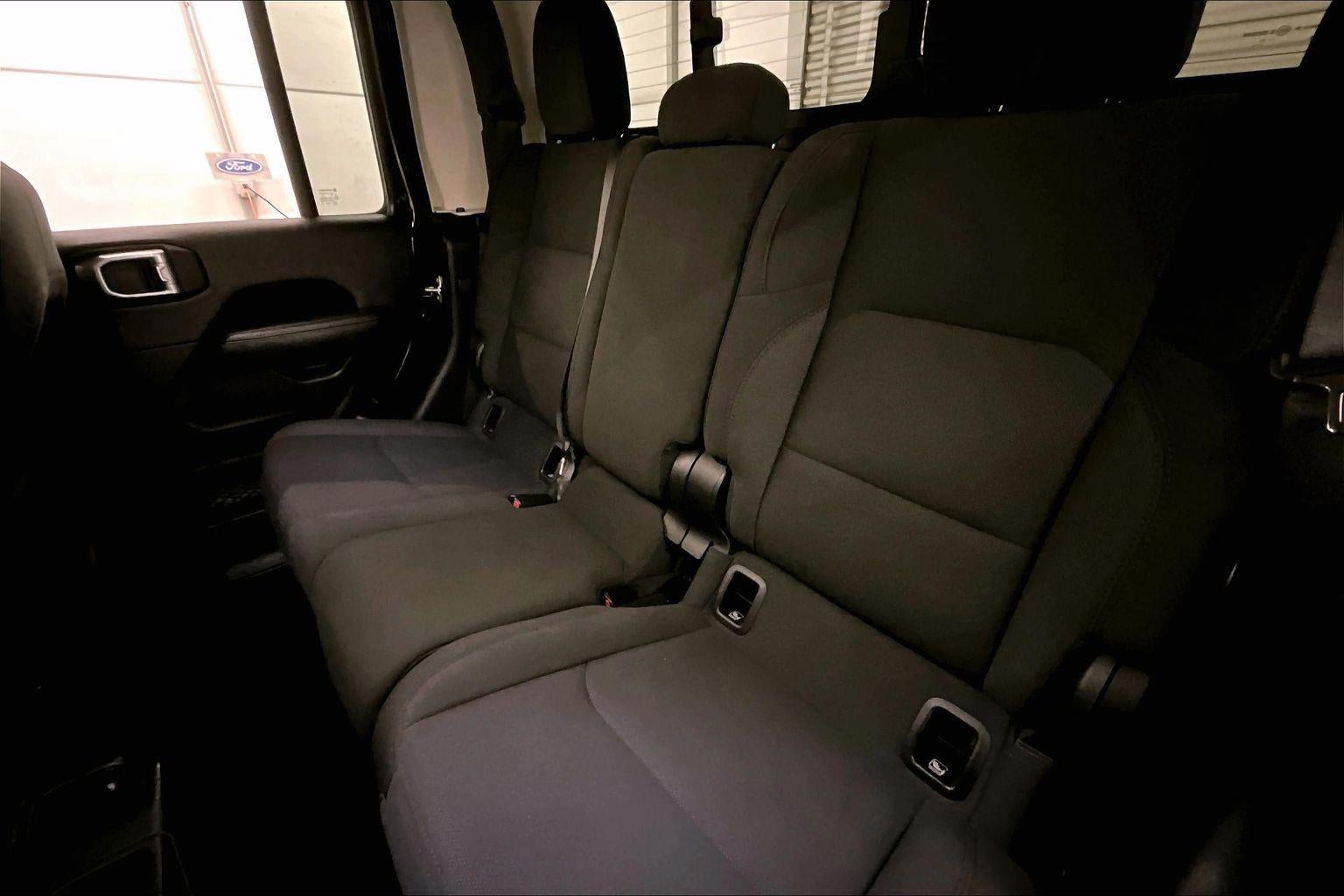 2023 Jeep Gladiator Overland