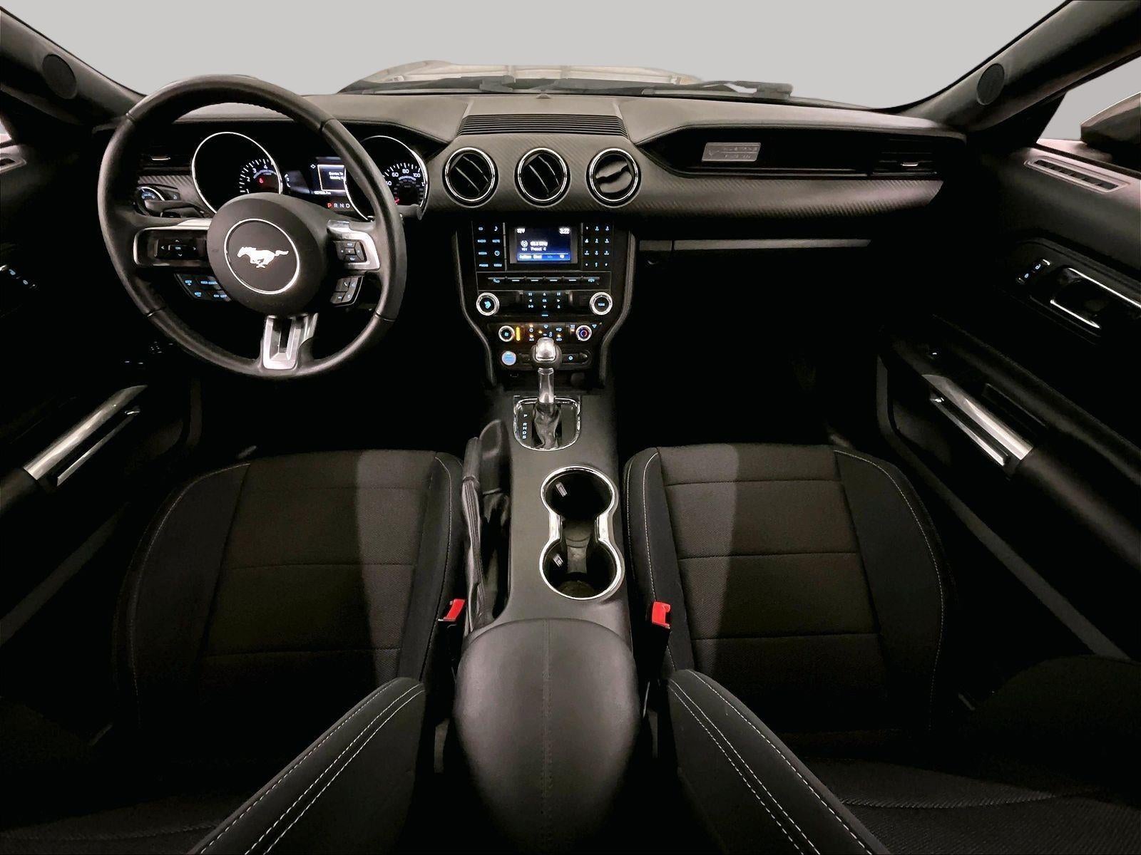 2016 Ford Mustang V6
