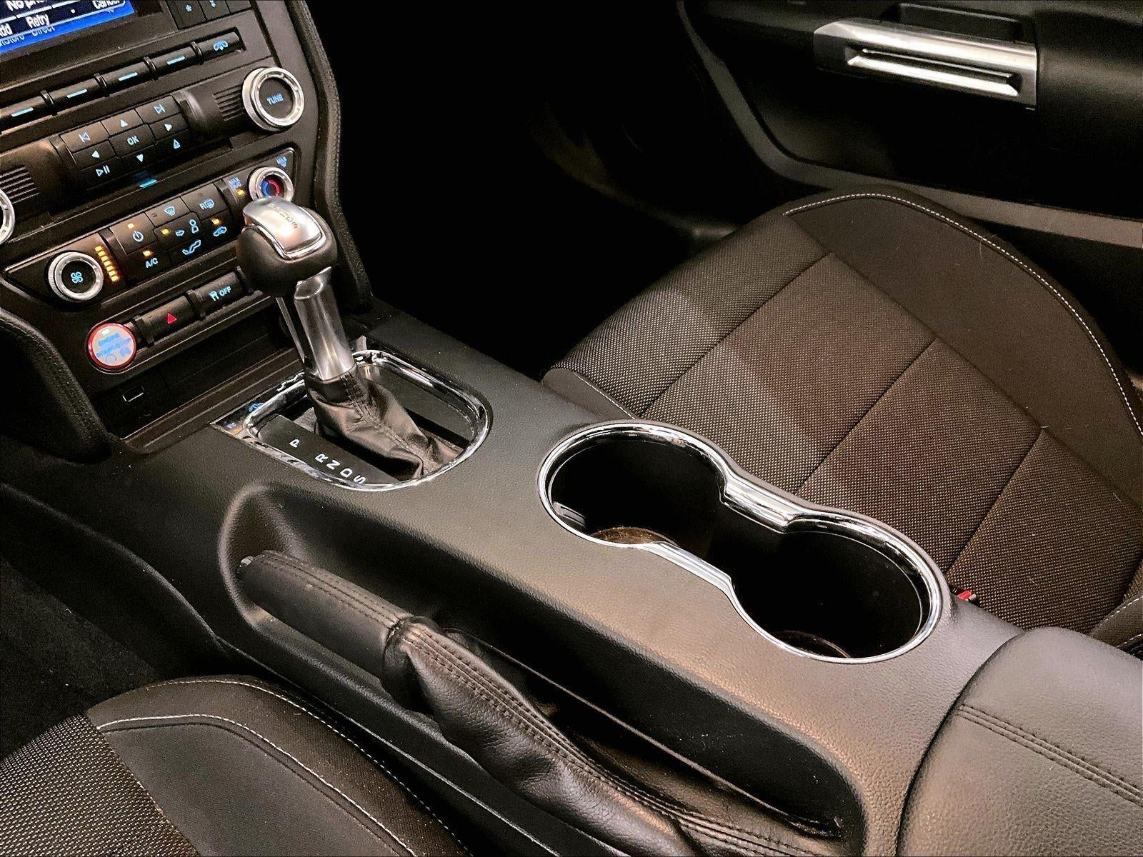 2016 Ford Mustang V6