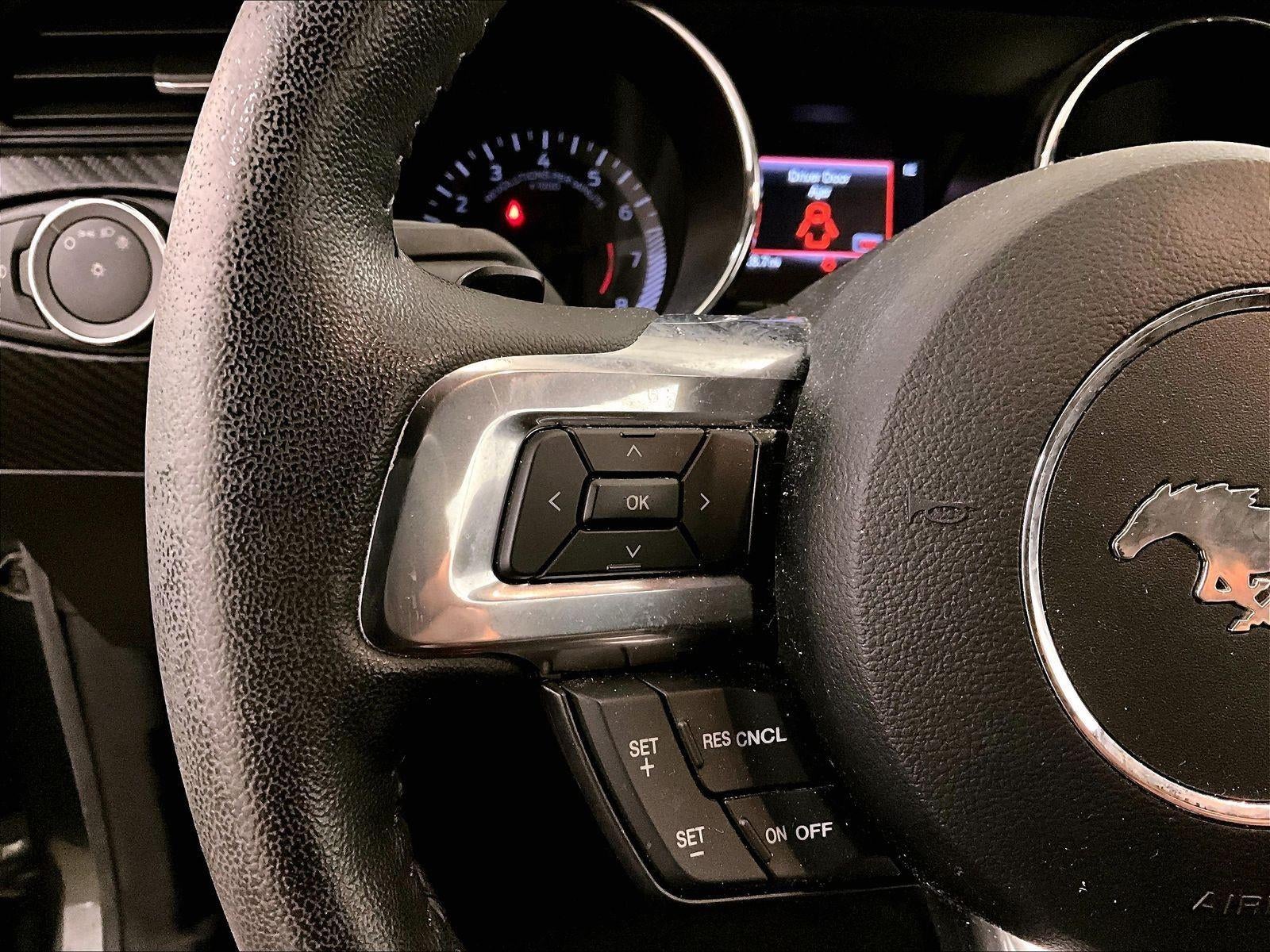 2016 Ford Mustang V6