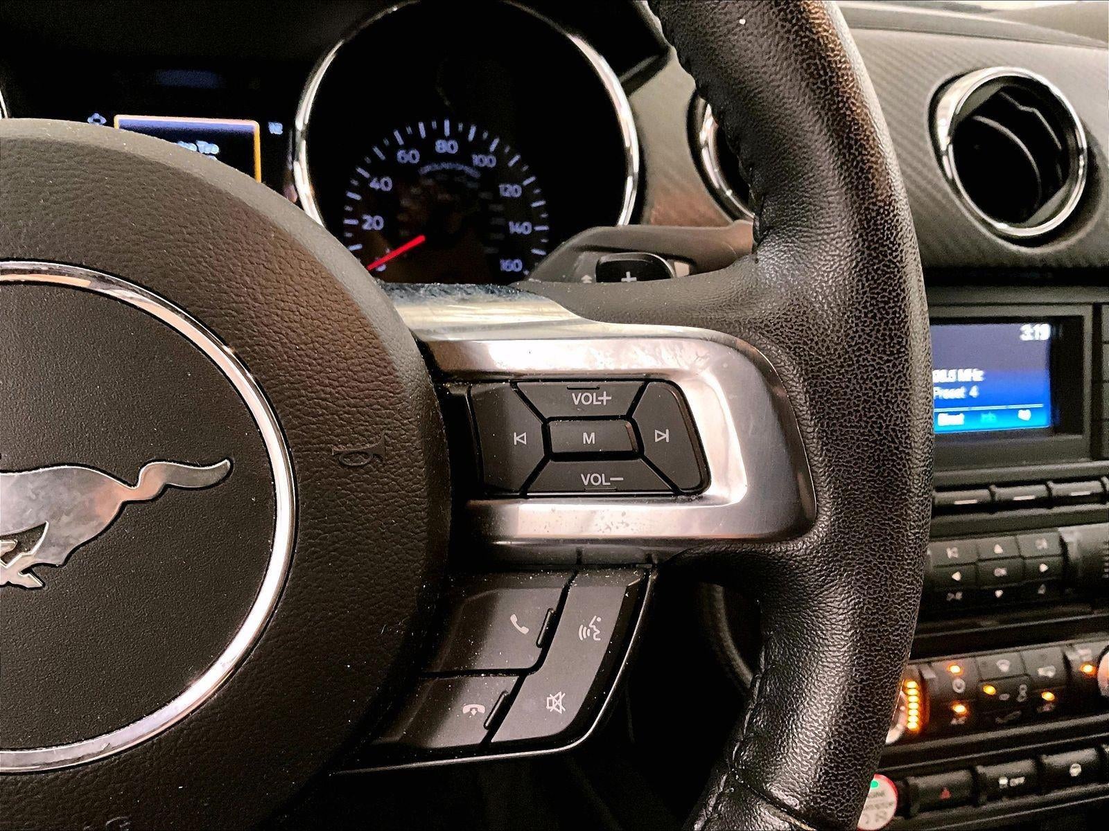 2016 Ford Mustang V6
