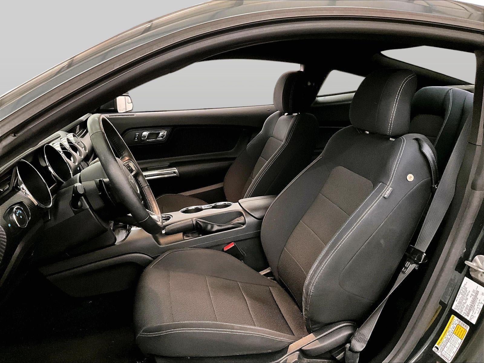 2016 Ford Mustang V6