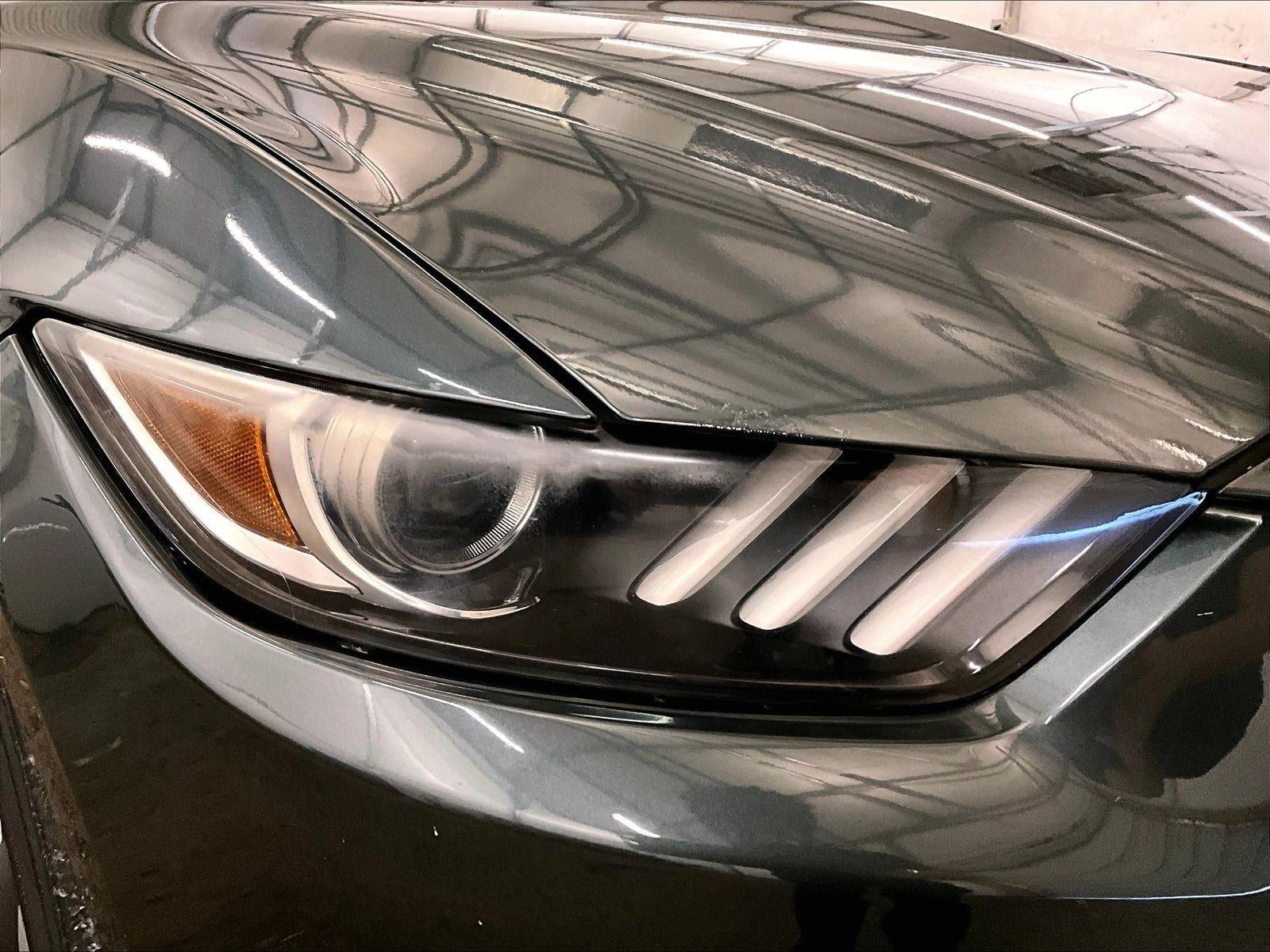 2016 Ford Mustang V6