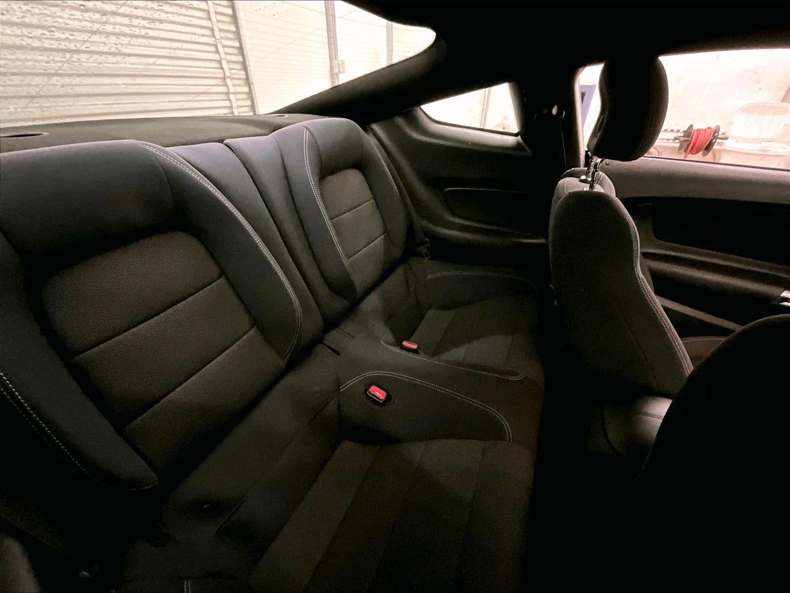 2016 Ford Mustang V6