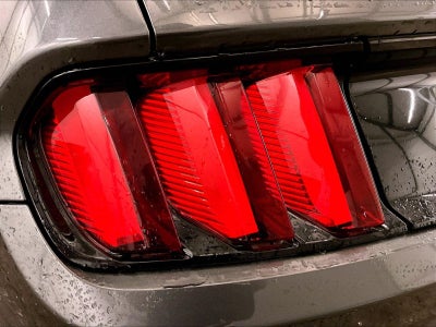 2016 Ford Mustang V6