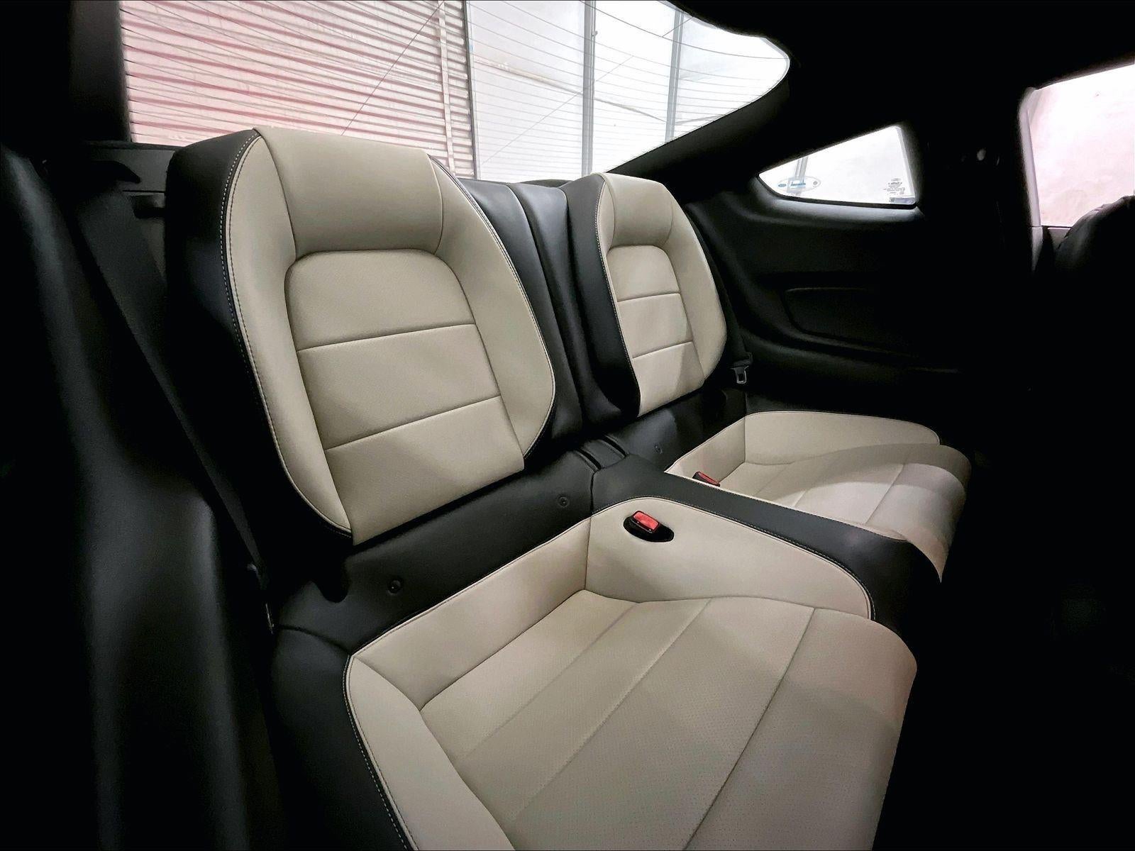 2016 Ford Mustang EcoBoost Premium