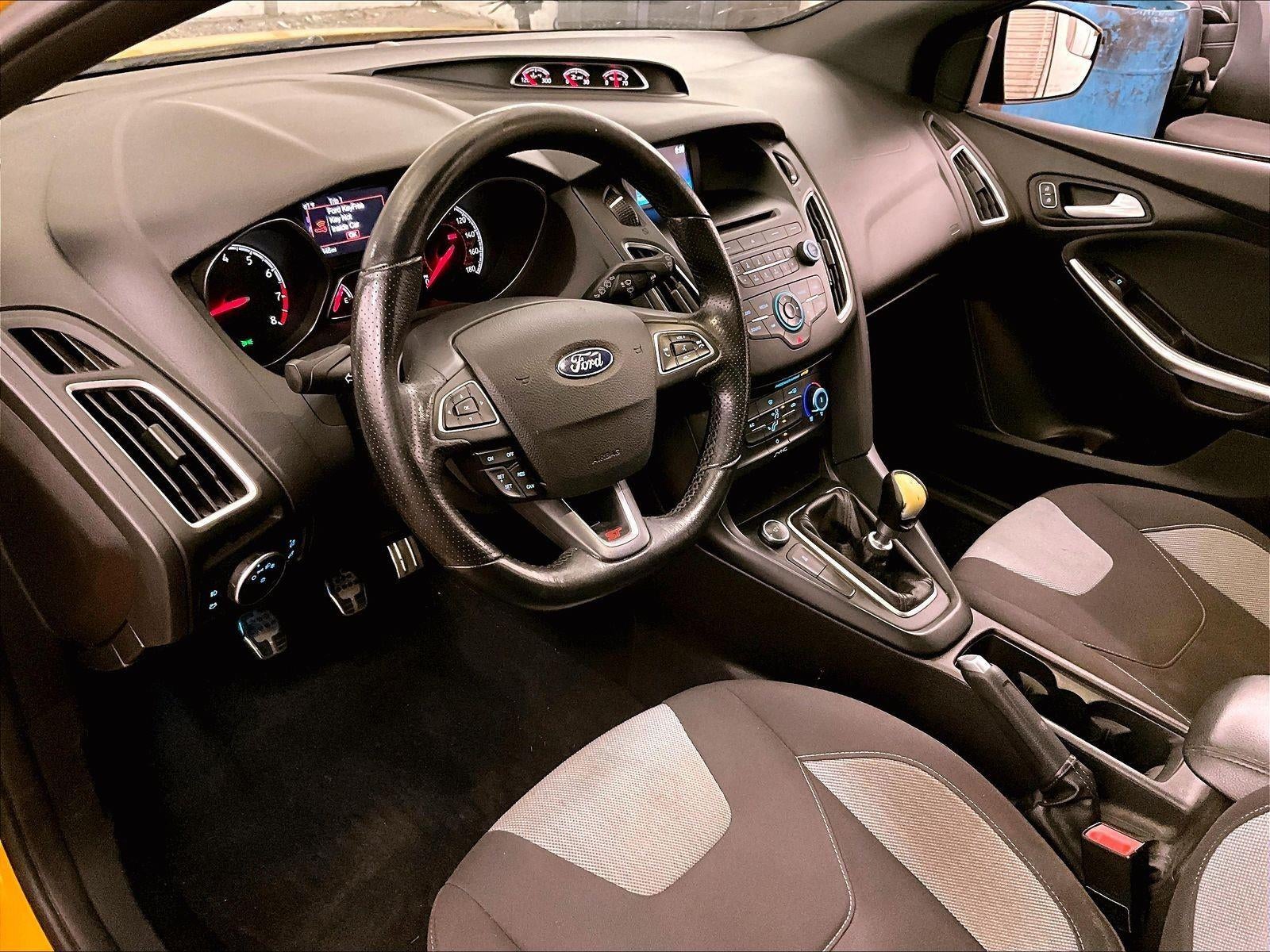 2016 Ford Focus ST