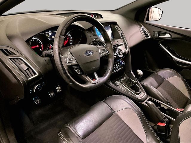 2017 Ford Focus ST