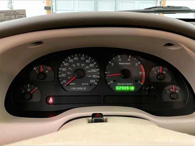 2002 Ford Mustang V6