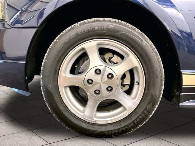 2002 Ford Mustang V6