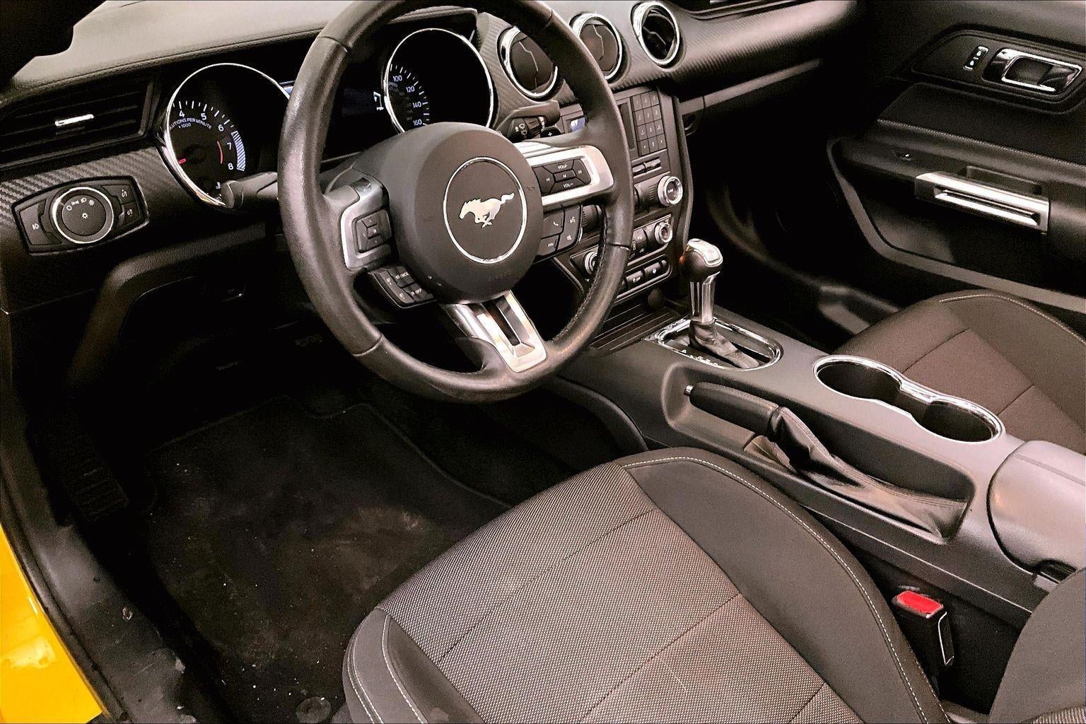 2017 Ford Mustang V6