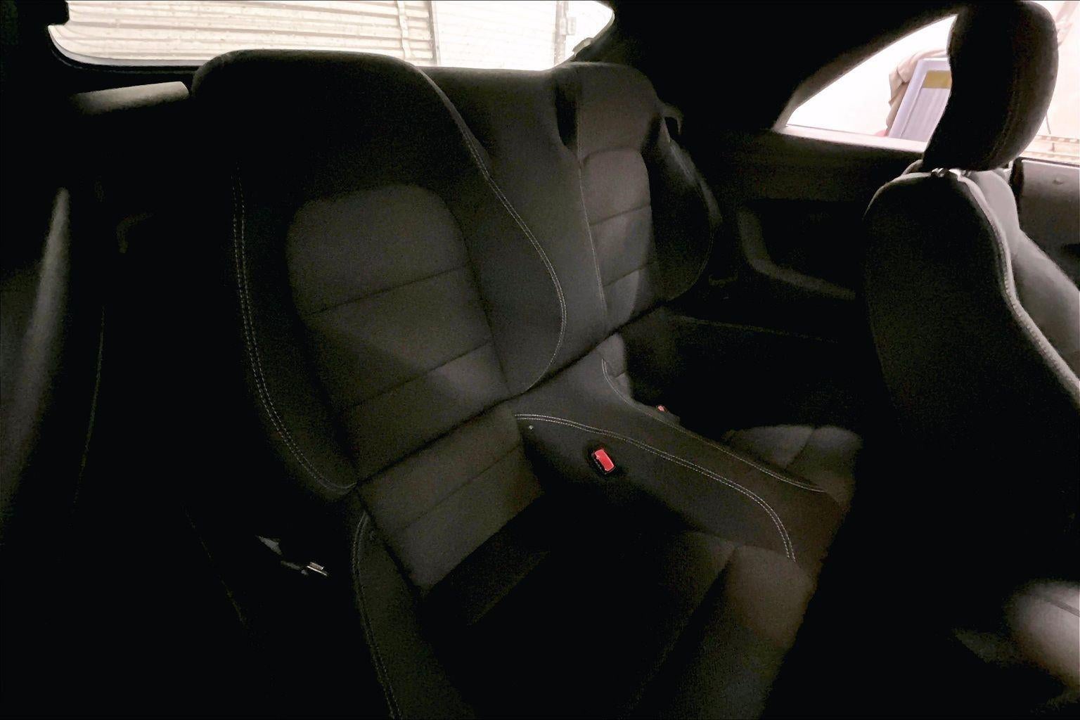 2017 Ford Mustang V6