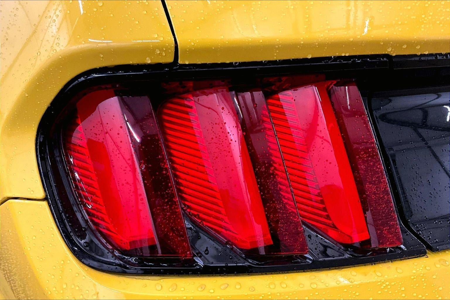 2017 Ford Mustang V6