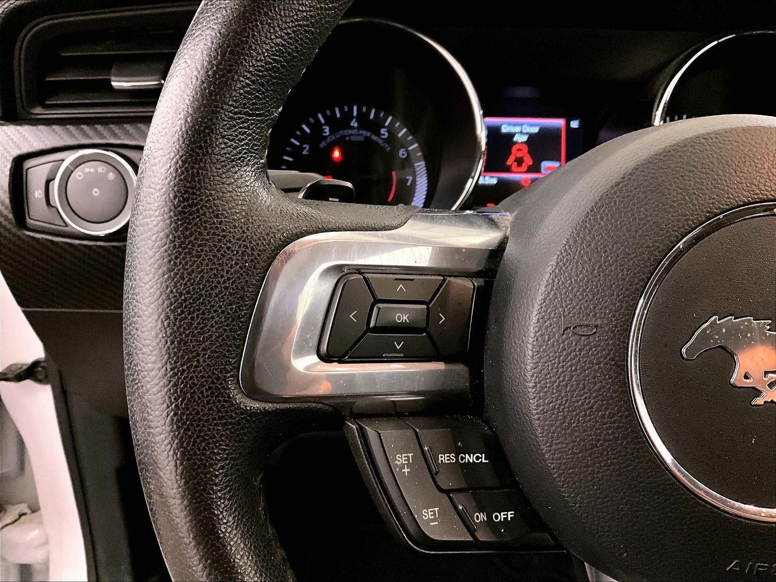 2015 Ford Mustang V6