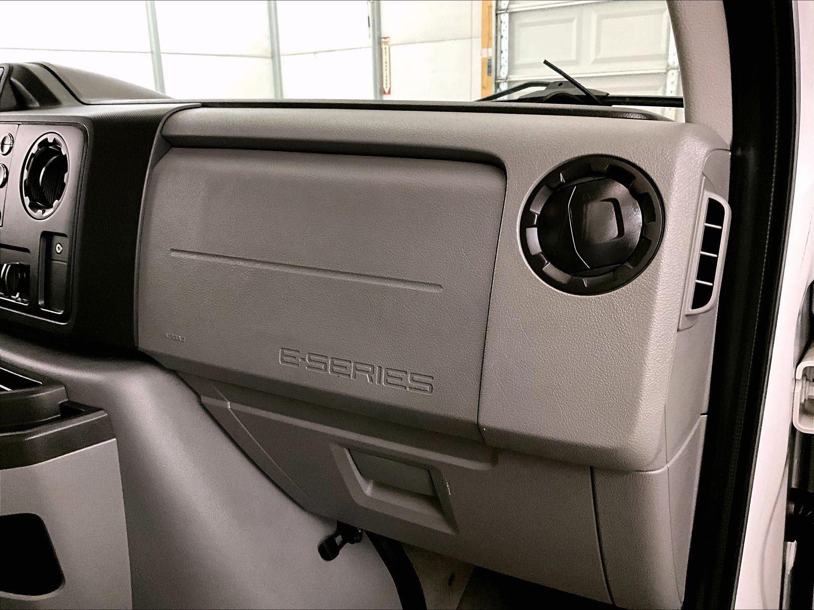 2014 Ford Econoline Wagon XLT