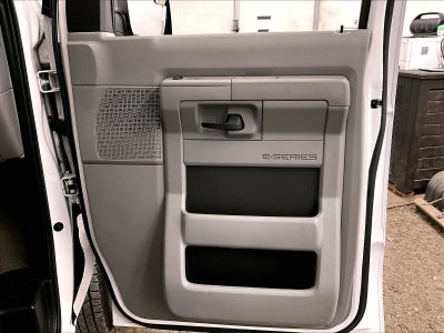 2014 Ford Econoline Wagon XLT