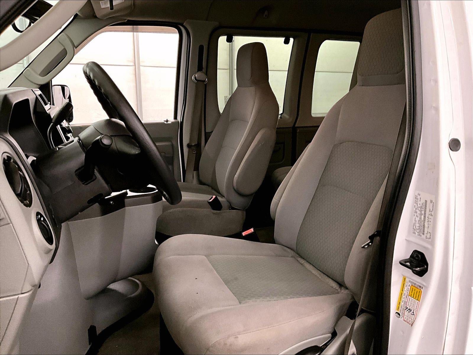 2014 Ford Econoline Wagon XLT