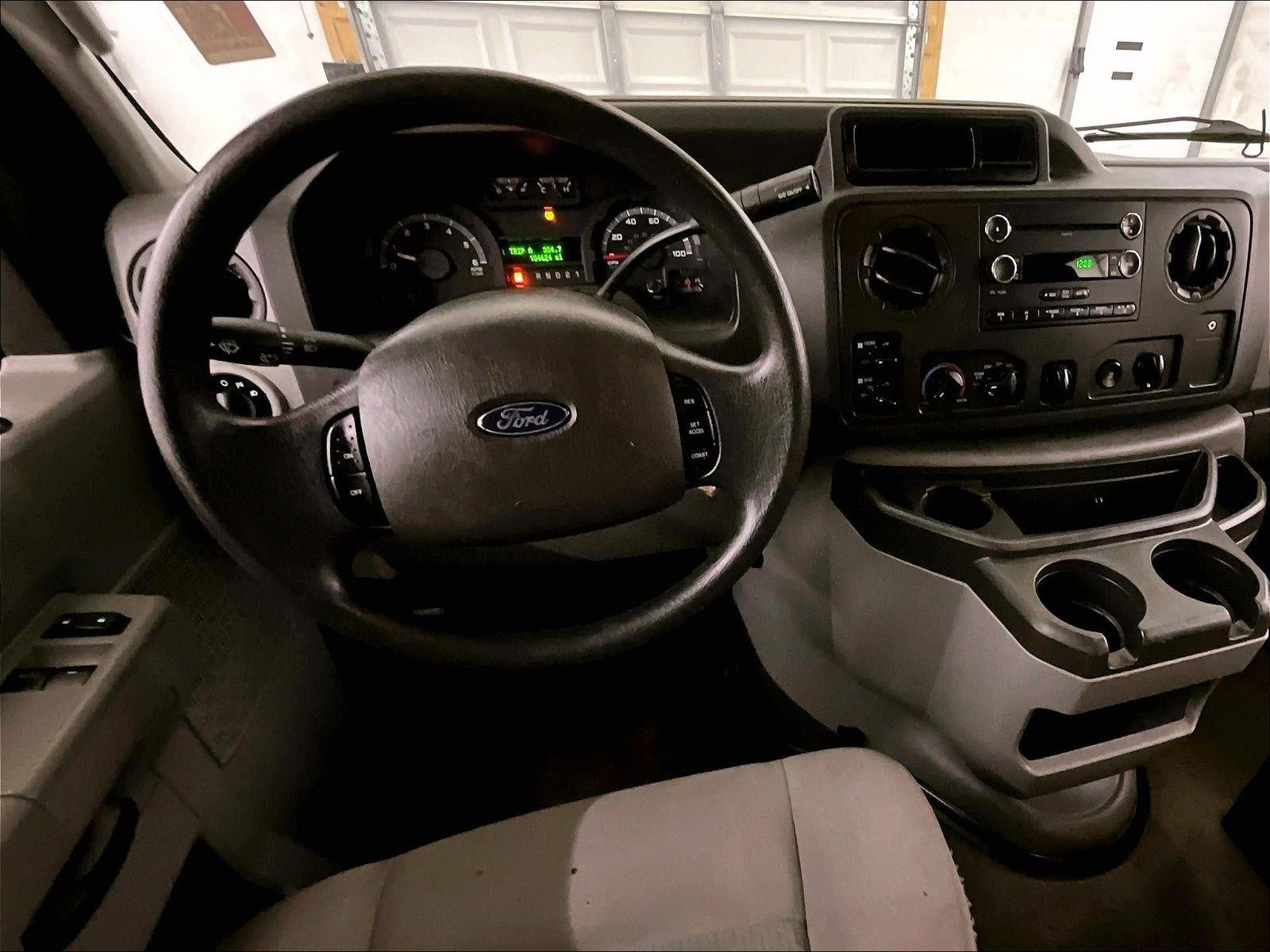 2014 Ford Econoline Wagon XLT