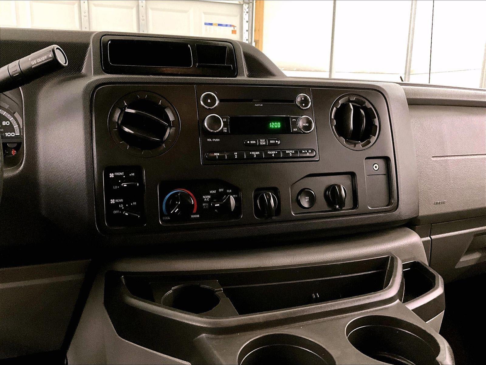 2014 Ford Econoline Wagon XLT