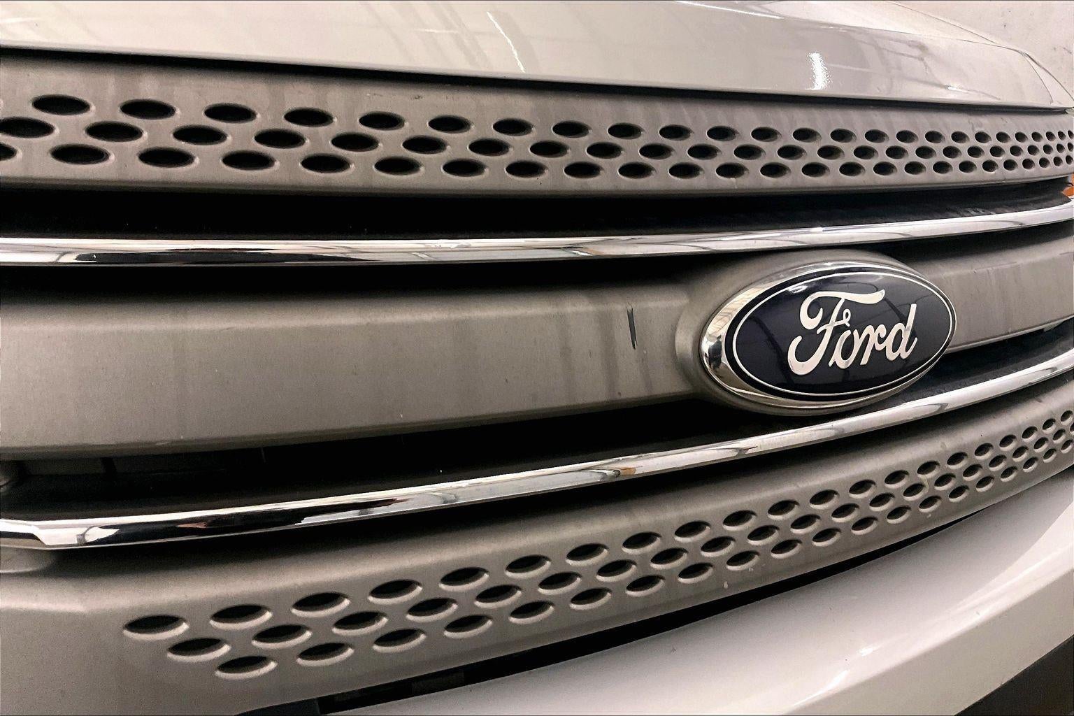 2013 Ford Explorer Base